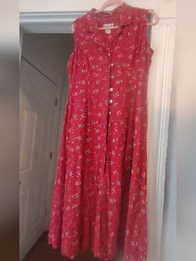 Robbie Bee Red Maxi Floral Button Dress
